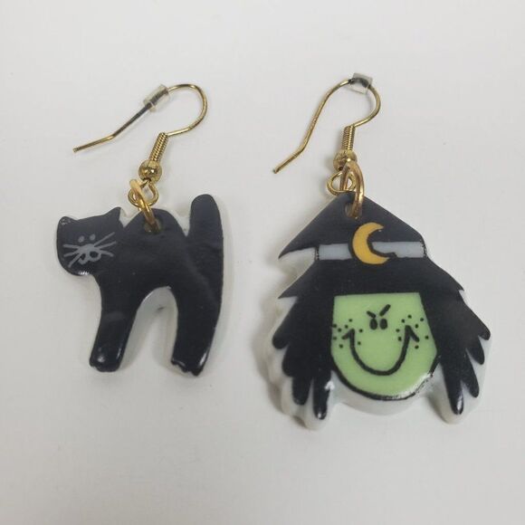 Trena's Trinkets Vintage 90s NOS Halloween Black Cat Witch Ceramic Hook Earrings - Picture 12 of 13
